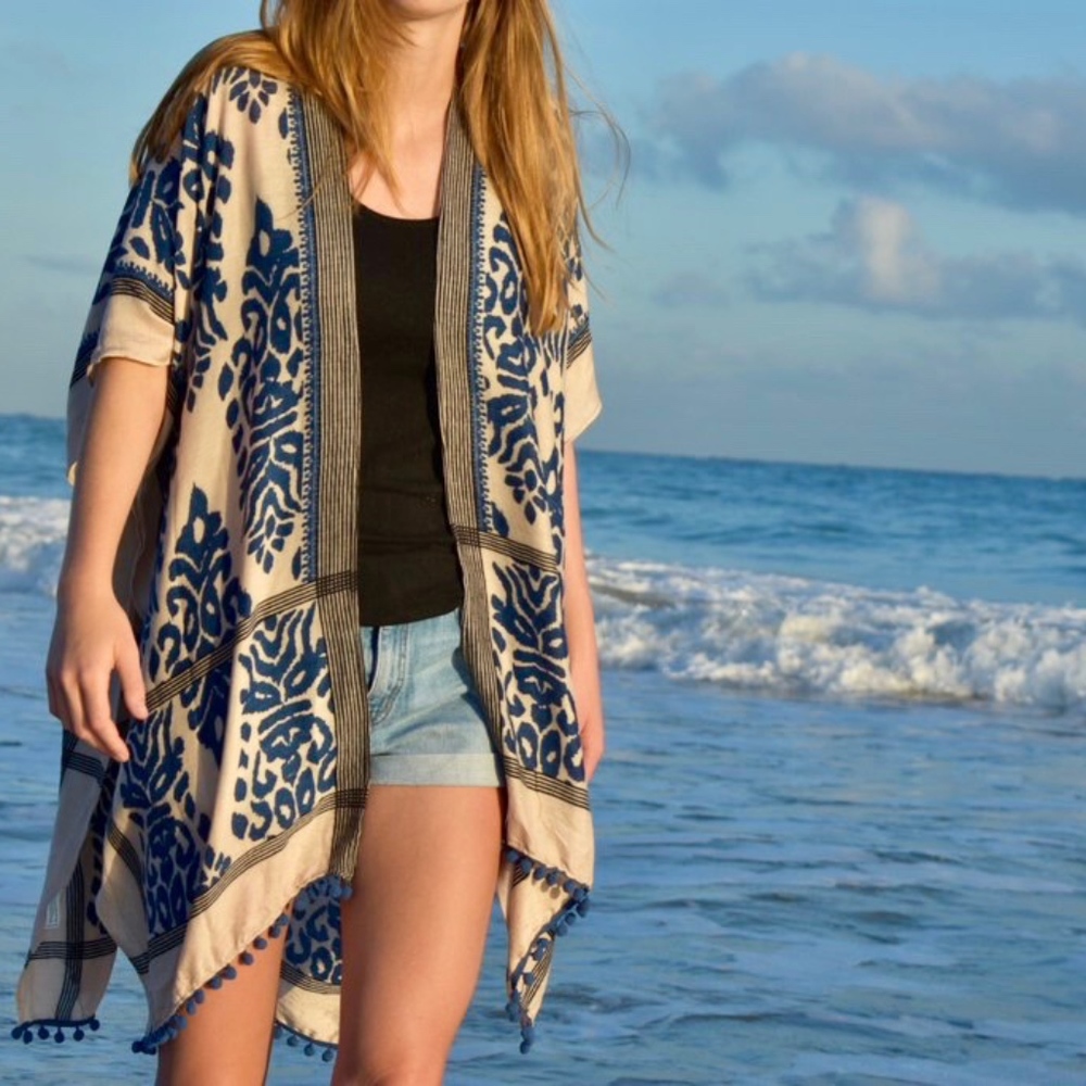 Last 1!~ NWT Boho Chic Pom Pom Pattern Kimono - Picture 6 of 8